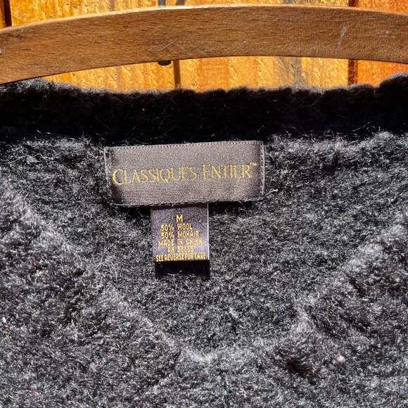 Vintage Classiques Entier V Neck Wool Sweater - Picture 2 of 6